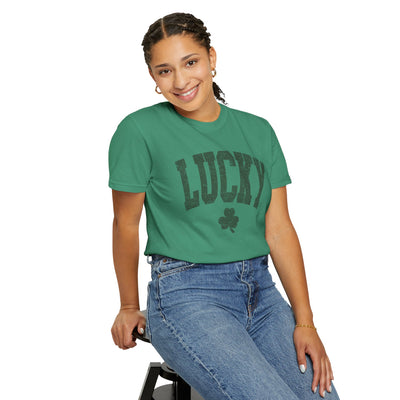 Lucky T-shirt - distressed (Comfort Colors)