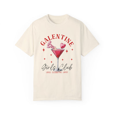 Galentine Girl’s Club Graphic Tee 🍸✨ (COMFORT COLORS)